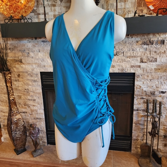 NWT Cupshe Teal Blue One piece Swimsuit with Ruched Right SIde Size 4X - Picture 5 of 9